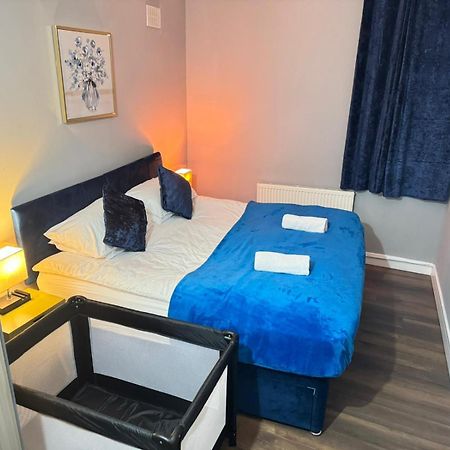 2 Bed Town Centre Nr Theatre Free Park Wi-Fi & Garden Lejlighed Aylesbury  Eksteriør billede