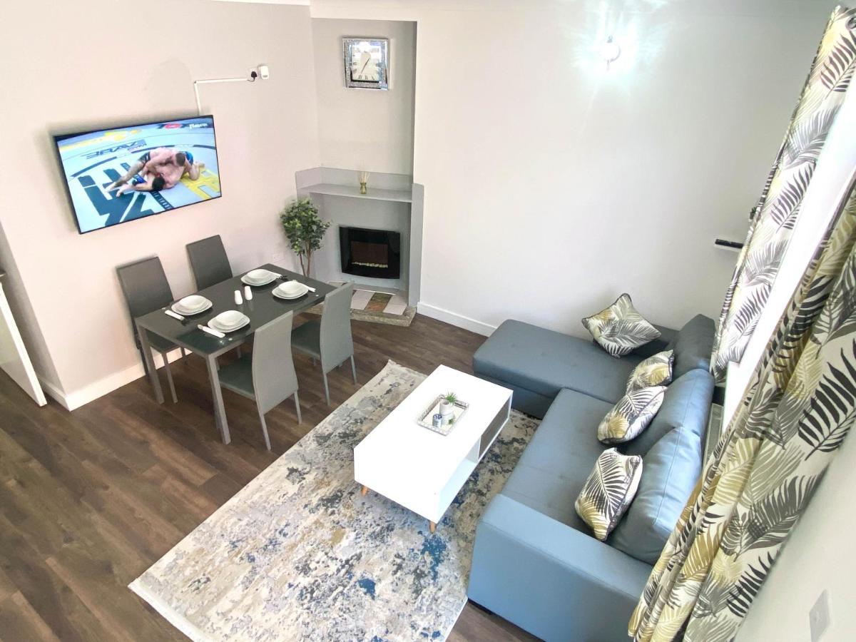 2 Bed Town Centre Nr Theatre Free Park Wi-Fi & Garden Lejlighed Aylesbury  Eksteriør billede